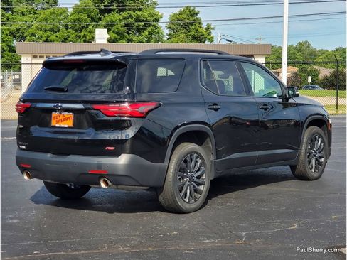 Used 2022 Chevrolet Traverse RS FWD image 15