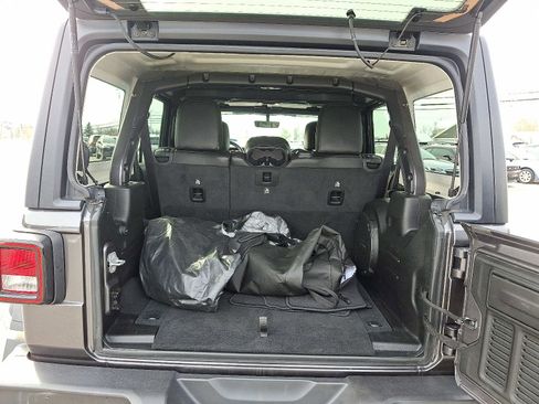 Used 2023 Jeep Wrangler Rubicon w/ Xtreme 35 Tire Package image 28