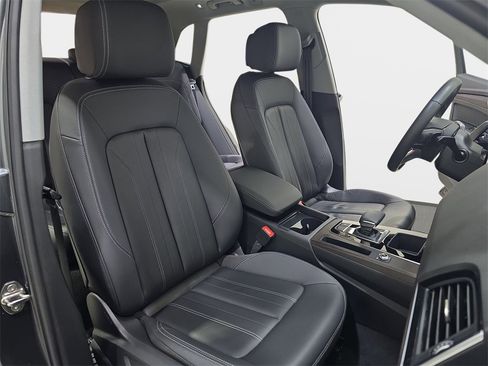 Certified 2023 Audi Q5 2.0T Premium image 12