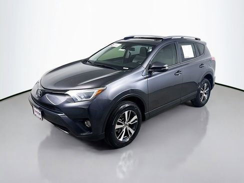 Certified 2018 Toyota RAV4 XLE image 3