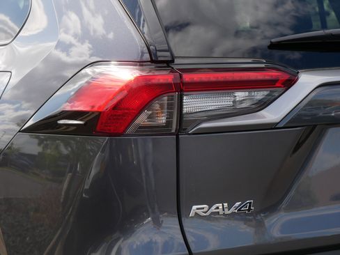 Used 2023 Toyota RAV4 Limited w/ Limited Grade Weather Package AWD/4WD image 17