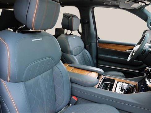 Used 2023 Jeep Grand Wagoneer L Series III w/ Rear Seat Video Group 1 image 24