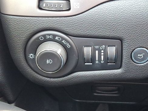 Certified 2022 Jeep Cherokee Latitude Lux image 27