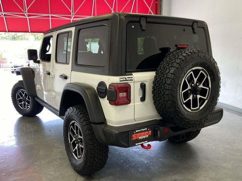 Used 2026 Jeep Wrangler Unlimited Rubicon w/ Safety Group image 5