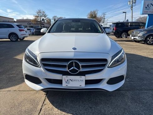 Used 2017 Mercedes-Benz C 300 4MATIC Sedan image 2