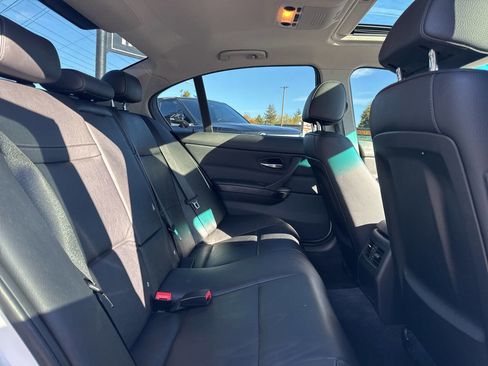 Used 2011 BMW 335i Sedan w/ Premium Pkg image 21