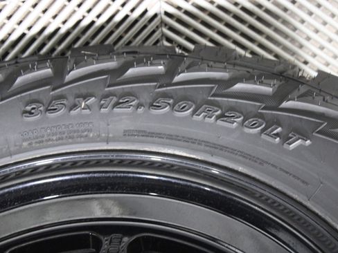 Used 2024 Jeep Wrangler Unlimited image 35