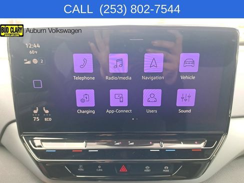 Used 2024 Volkswagen ID.4 2WD image 22