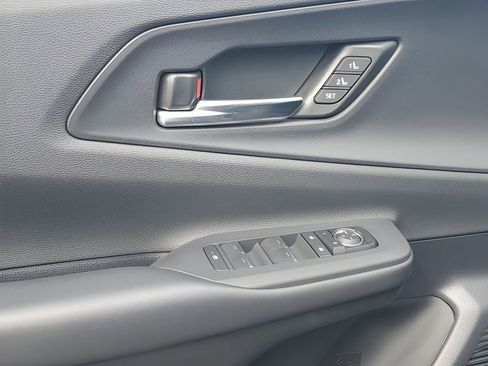 New 2026 Toyota Prius Plug-In Hybrid FWD image 20