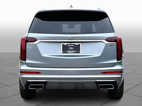 Used 2024 Cadillac XT6 Premium Luxury image 8