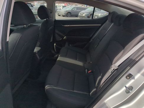 Used 2019 Hyundai Elantra SE w/ Cargo Package image 26