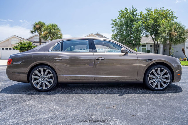Used 2015 Bentley Flying Spur W12 AWD/4WD image 9