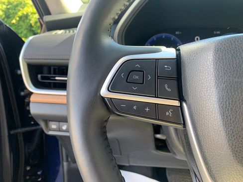 Used 2025 Toyota Grand Highlander AWD image 30