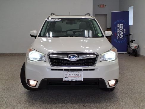 Used 2014 Subaru Forester 2.5i Touring AWD/4WD image 2