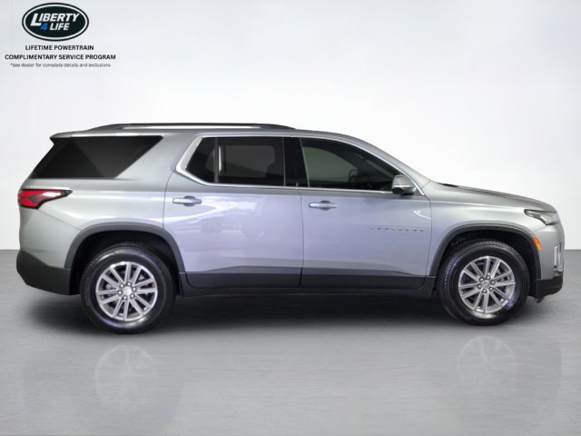 Used 2024 Chevrolet Traverse LT AWD/4WD image 2