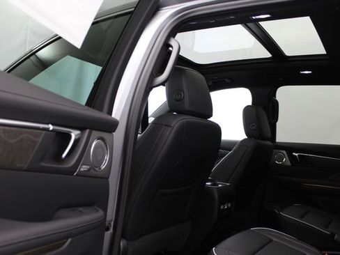 New 2026 Buick Enclave Avenir w/ Super Cruise Package image 26