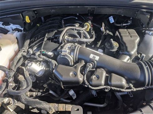 Used 2023 Jeep Grand Cherokee Limited w/ Black Appearance Package image 37