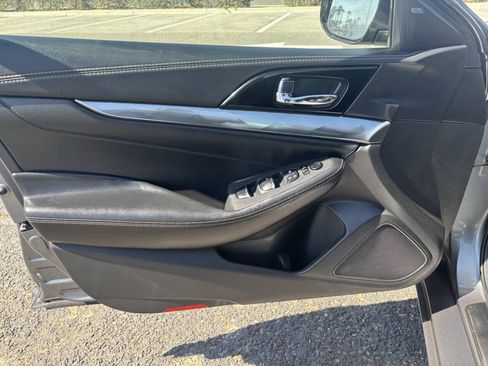 Used 2020 Nissan Maxima 3.5 SV w/ Floor Mat Group FWD image 10