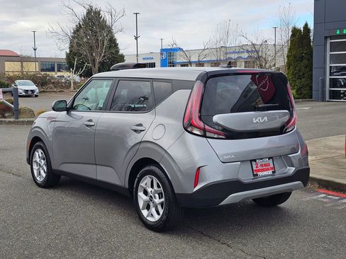 Used 2024 Kia Soul LX w/ Option Group 015 image 7