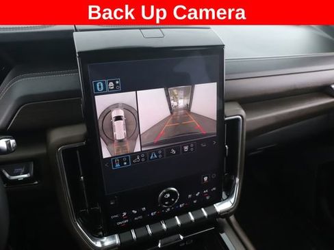 Used 2026 GMC Yukon Denali Ultimate AWD/4WD image 27