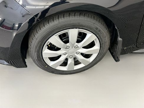 Used 2025 Toyota Corolla LE FWD image 11