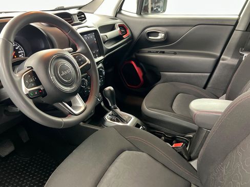 Used 2023 Jeep Renegade Trailhawk AWD/4WD image 16