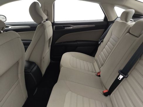 Used 2018 Ford Fusion S image 18