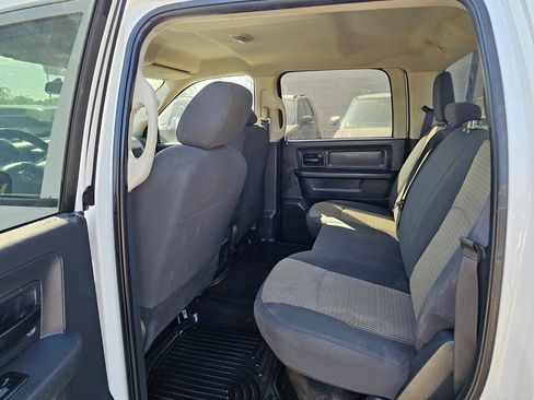 Used 2012 RAM 3500 ST w/ Chrome Appearance Group RWD image 9
