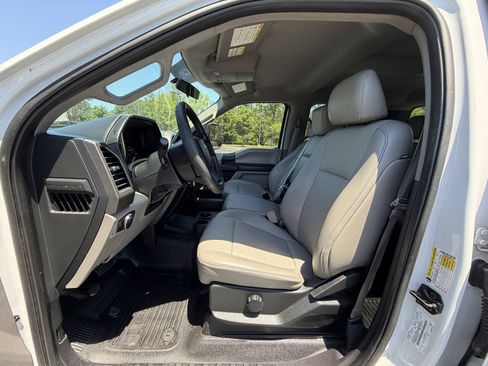 Used 2019 Ford F250 XL w/ Power Equipment Group AWD/4WD image 9