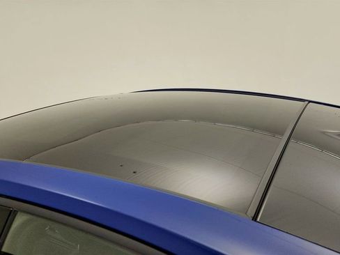 Used 2025 Toyota Prius Plug-In Hybrid FWD image 10