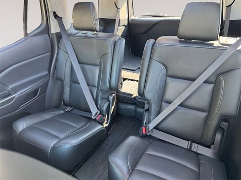 Used 2017 GMC Acadia SLT image 13