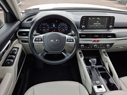 Used 2020 Kia Telluride S AWD/4WD image 12