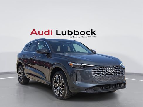 Certified 2025 Audi Q5 Premium Plus w/ Premium Plus image 1