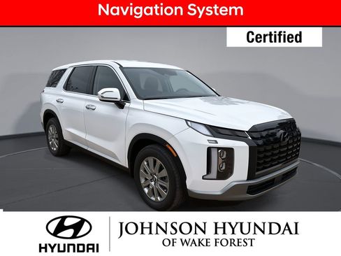 Used 2025 Hyundai Palisade SE image 1