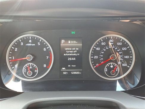 Used 2022 Kia K5 LXS image 24