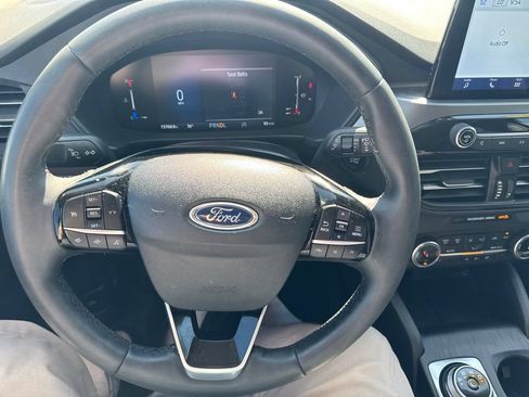 Used 2023 Ford Escape Active AWD/4WD image 23