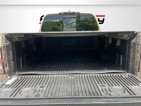 Used 2024 Nissan Titan PRO-4X w/ Pro-4x Convenience Package AWD/4WD image 28