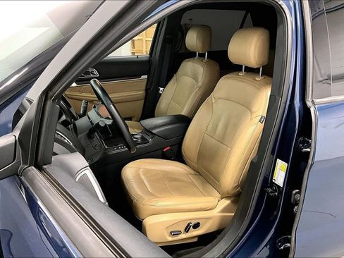 Used 2017 Ford Explorer Limited w/ Equipment Group 301A image 32