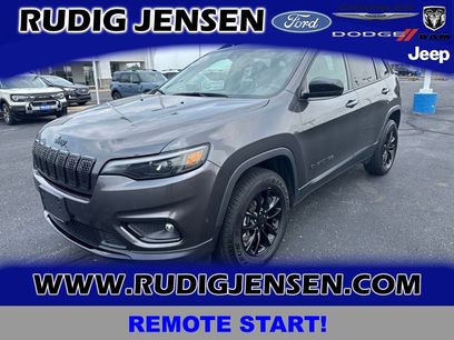Used 2023 Jeep Cherokee Altitude Lux