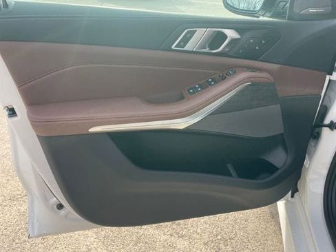 New 2026 BMW X5 xDrive40i w/ Executive Package image 9