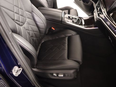 Used 2025 BMW X5 xDrive40i image 14