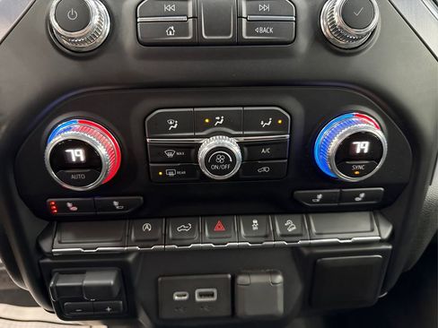 Used 2019 GMC Sierra 1500 Elevation w/ Elevation Value Package image 29