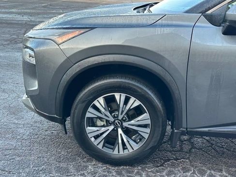 Certified 2023 Nissan Rogue SV w/ SV Premium B Package image 7