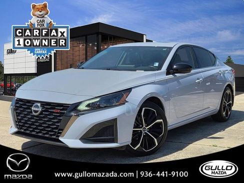 Used 2024 Nissan Altima 2.5 SR w/ SR Premium Package image 1