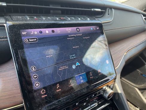 Used 2023 Jeep Grand Cherokee Summit w/ Adv Protech Group IV image 4