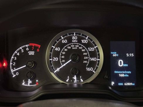 Used 2021 Toyota Corolla LE FWD image 31