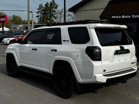 Used 2017 Toyota 4Runner TRD Pro AWD/4WD image 4