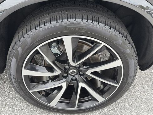 Used 2024 Volvo XC90 B5 Plus image 32