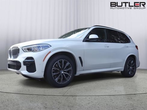 Used 2022 BMW X5 xDrive40i w/ M Sport Package image 1
