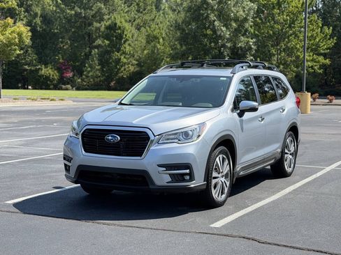 Used 2021 Subaru Ascent Touring w/ Popular Package #2 AWD/4WD image 3